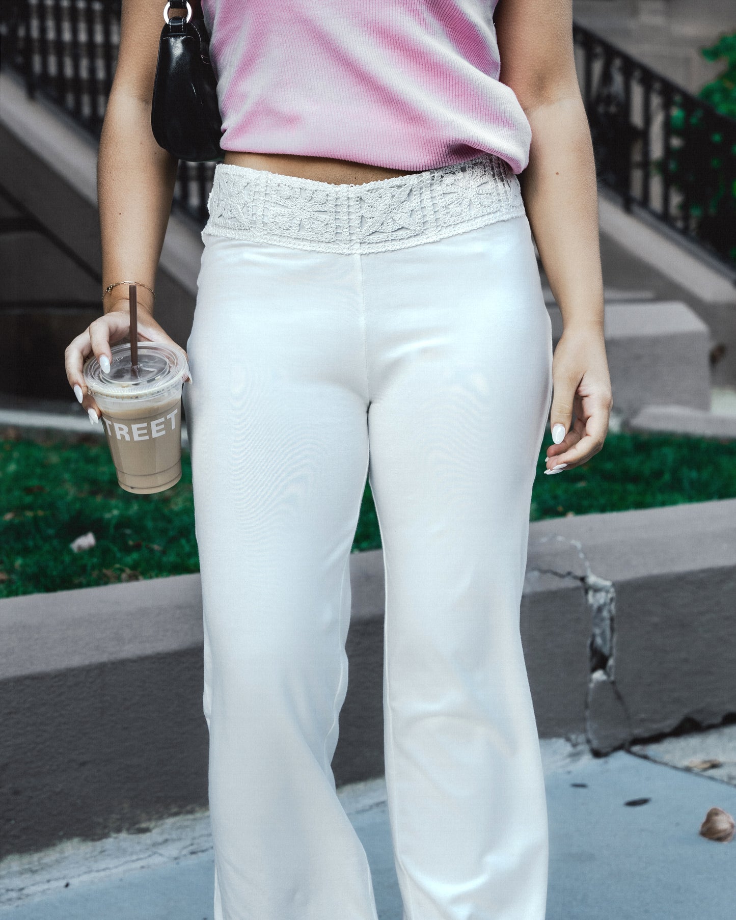 The Lola Travel Pant - Crochet